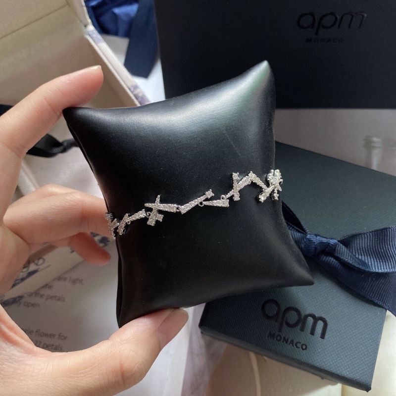 Apm Earrings